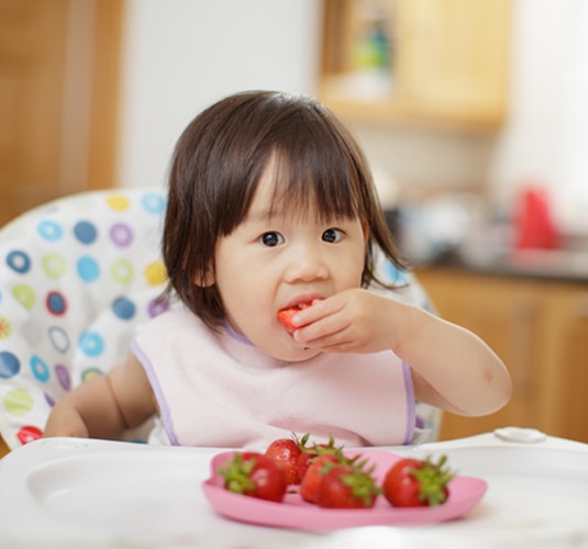 Cemilan yang Sehat untuk Si Kecil Usia 12 Bulan